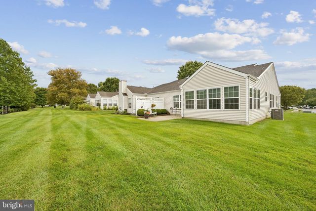 10 CAROLINA WAY, Mount Laurel, NJ 08054