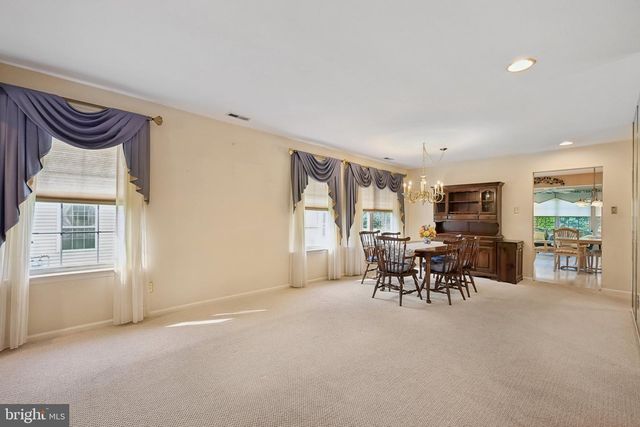 10 CAROLINA WAY, Mount Laurel, NJ 08054
