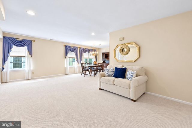 10 CAROLINA WAY, Mount Laurel, NJ 08054