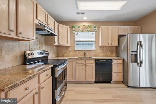 10 CAROLINA WAY, Mount Laurel, NJ 08054