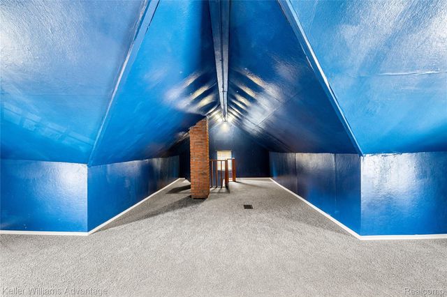 1449 Wayburn Street, Grosse Pointe, MI 48230