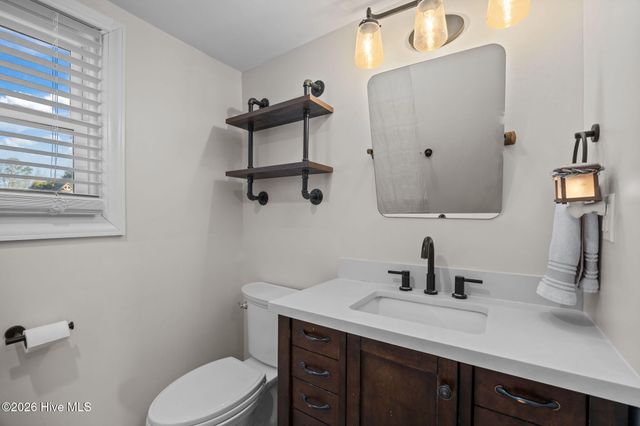 5947 Elks Road, Grimesland, NC 27837