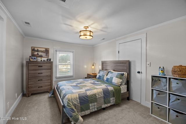 5947 Elks Road, Grimesland, NC 27837