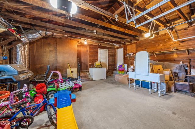 5947 Elks Road, Grimesland, NC 27837