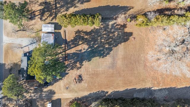 5947 Elks Road, Grimesland, NC 27837