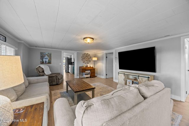 5947 Elks Road, Grimesland, NC 27837