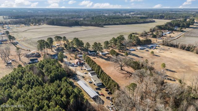 5947 Elks Road, Grimesland, NC 27837