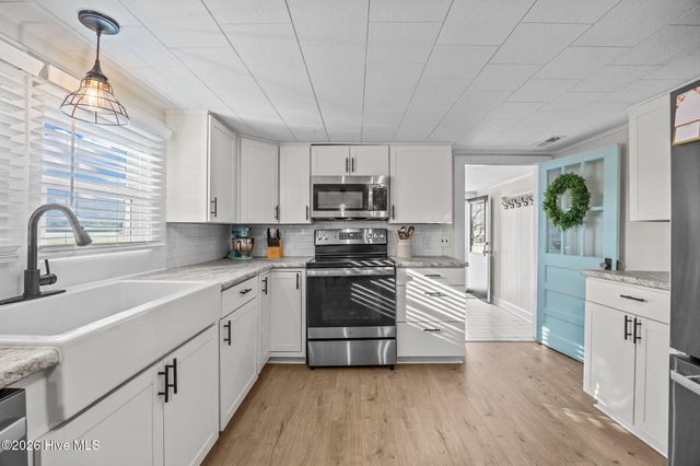 5947 Elks Road, Grimesland, NC 27837