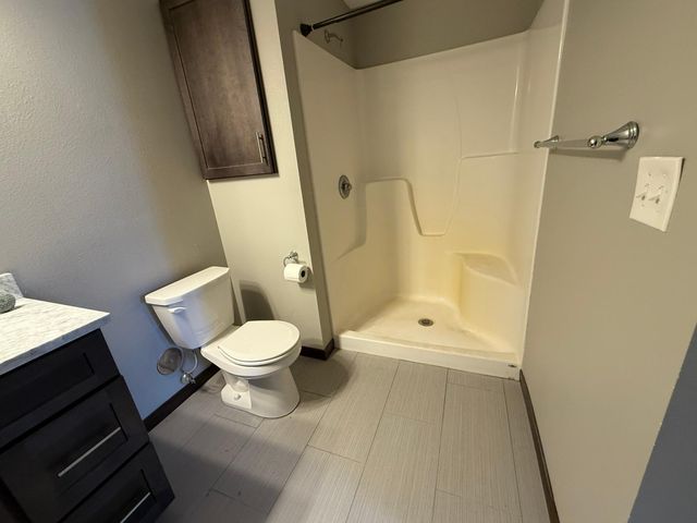 110 4th Place SW, Geneva, MN 56035