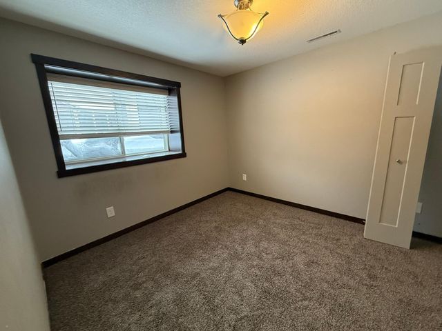 110 4th Place SW, Geneva, MN 56035