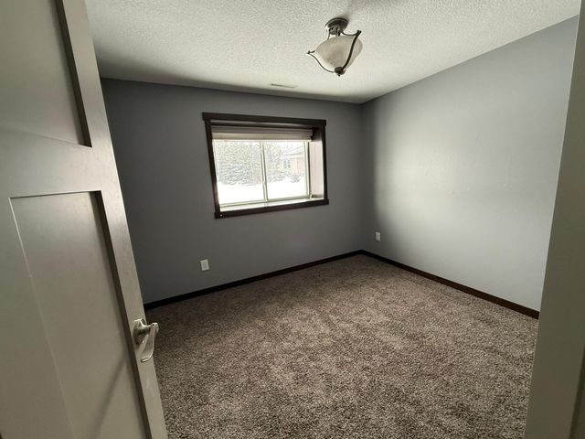 110 4th Place SW, Geneva, MN 56035