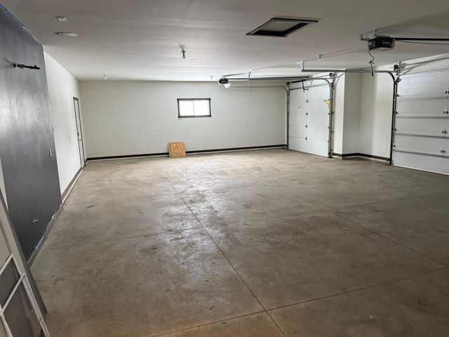 110 4th Place SW, Geneva, MN 56035