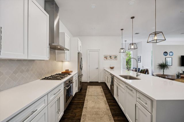 2007 Brun Street C, Houston, TX 77019