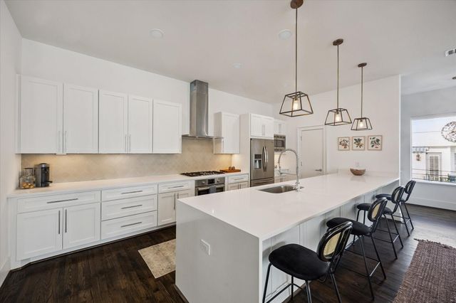 2007 Brun Street C, Houston, TX 77019