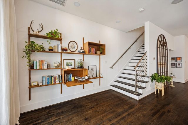 2007 Brun Street C, Houston, TX 77019