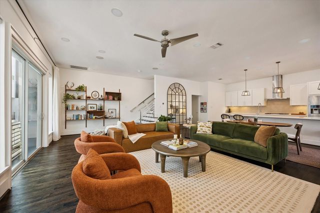 2007 Brun Street C, Houston, TX 77019