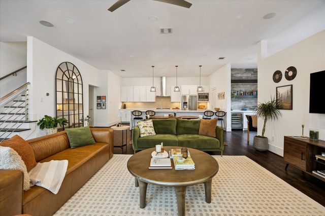 2007 Brun Street C, Houston, TX 77019