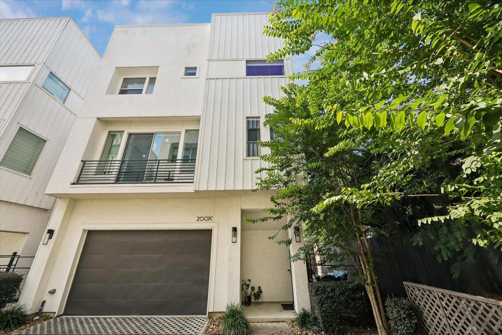2007 Brun Street C, Houston, TX 77019