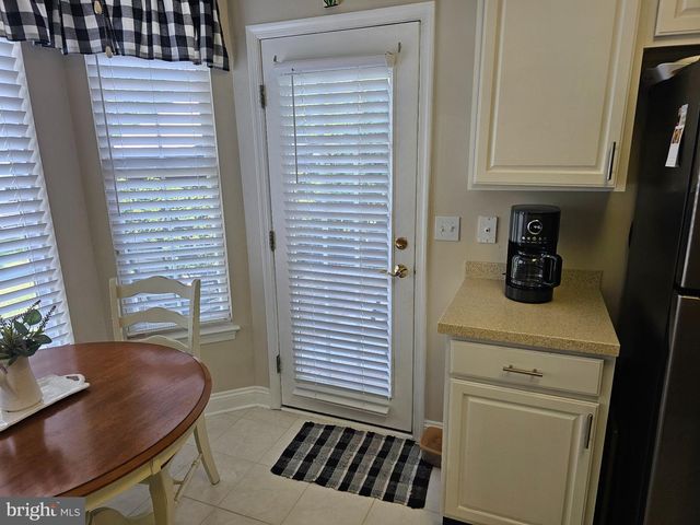 25 CHICKADEE WAY, Hamilton, NJ 08690
