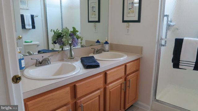 25 CHICKADEE WAY, Hamilton, NJ 08690