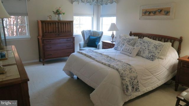 25 CHICKADEE WAY, Hamilton, NJ 08690