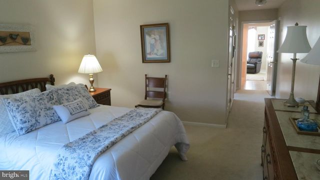 25 CHICKADEE WAY, Hamilton, NJ 08690