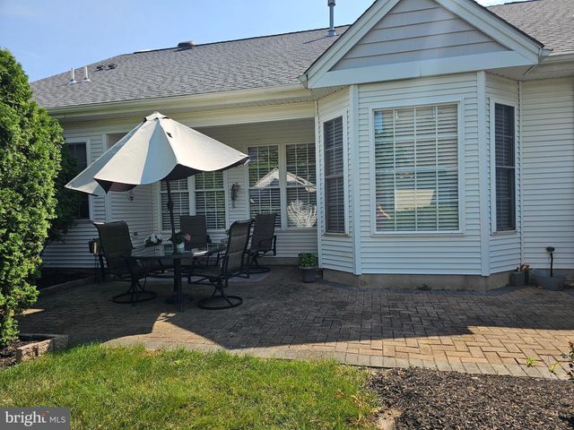 25 CHICKADEE WAY, Hamilton, NJ 08690