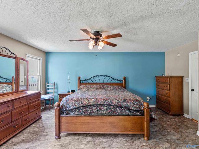 6934 Old Railroad Bed Road, Toney, AL 35773