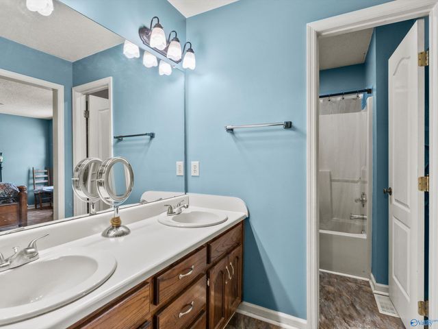 6934 Old Railroad Bed Road, Toney, AL 35773