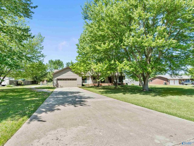 6934 Old Railroad Bed Road, Toney, AL 35773