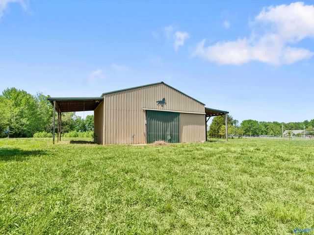 6934 Old Railroad Bed Road, Toney, AL 35773