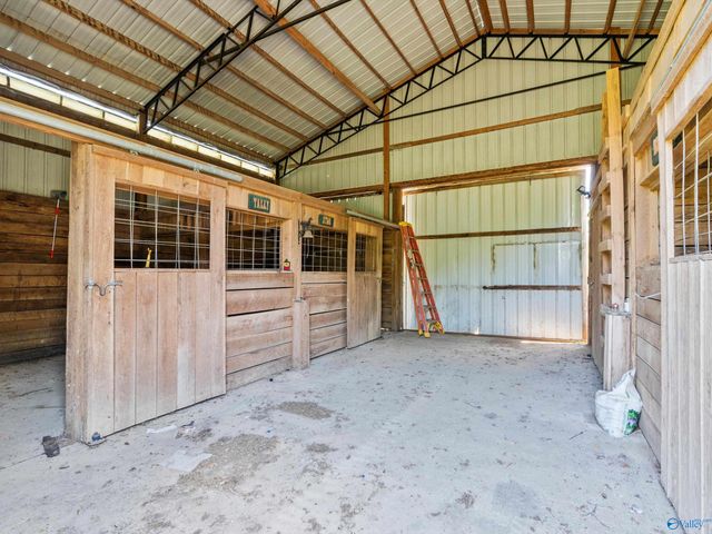 6934 Old Railroad Bed Road, Toney, AL 35773