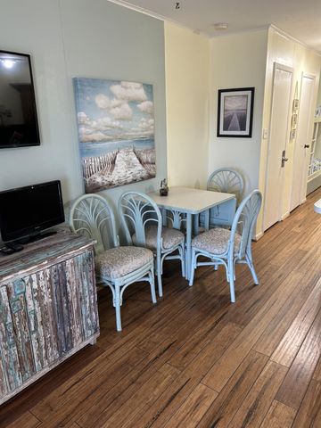 6102 Seawall Boulevard 375, Galveston, TX 77551