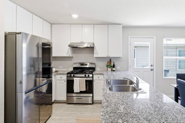 10730 GIACCONI DR, Converse, TX 78109