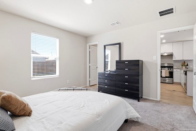 10730 GIACCONI DR, Converse, TX 78109