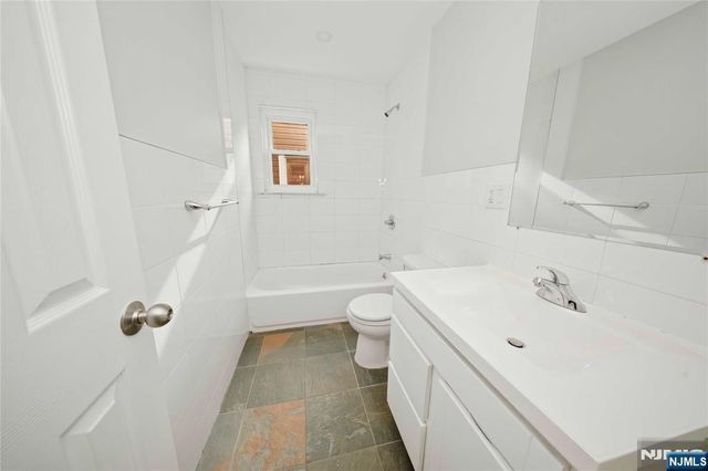 437 Elm Street 1L, Kearny, NJ 07032