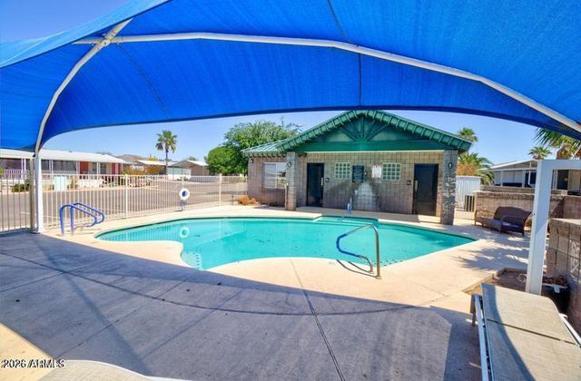 2200 N Delaware Drive 10, Apache Junction, AZ 85120
