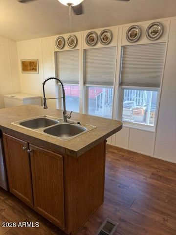 2200 N Delaware Drive 10, Apache Junction, AZ 85120