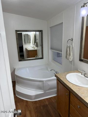 2200 N Delaware Drive 10, Apache Junction, AZ 85120