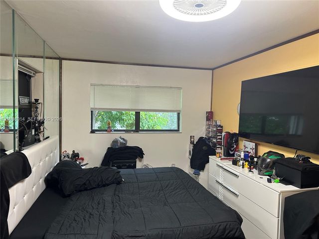 1411 SW 24th Ct 1-2, Fort Lauderdale, FL 33315