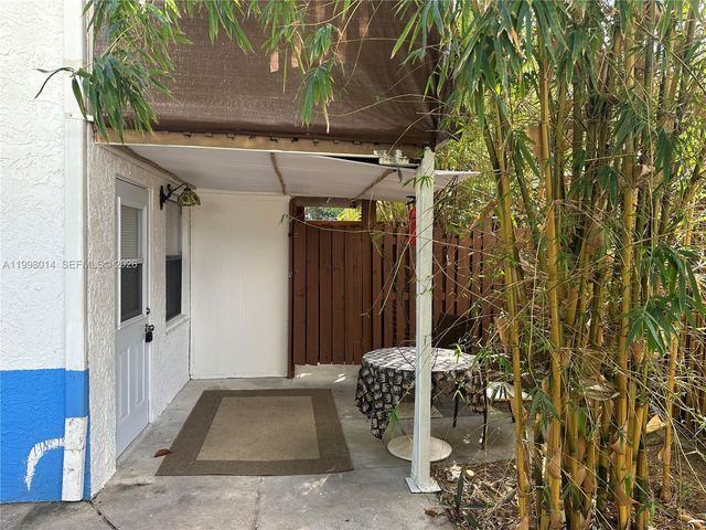 1411 SW 24th Ct 1-2, Fort Lauderdale, FL 33315
