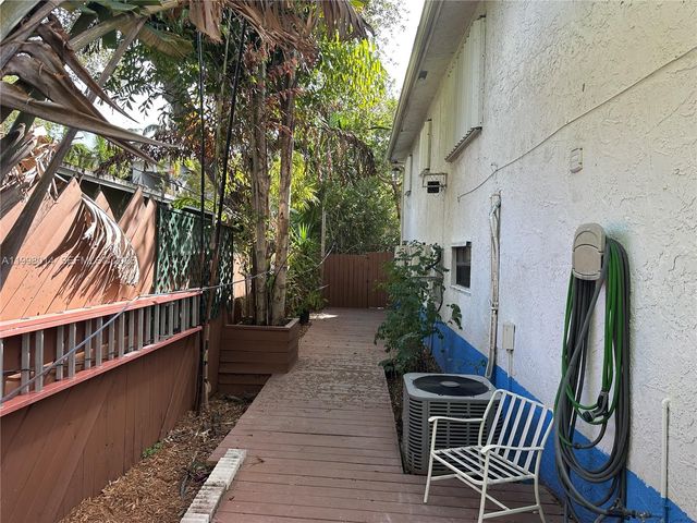 1411 SW 24th Ct 1-2, Fort Lauderdale, FL 33315