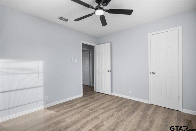 897 Christopher Dr, Whitehouse, TX 75791