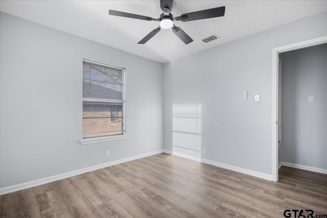 897 Christopher Dr, Whitehouse, TX 75791