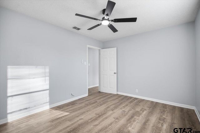 897 Christopher Dr, Whitehouse, TX 75791