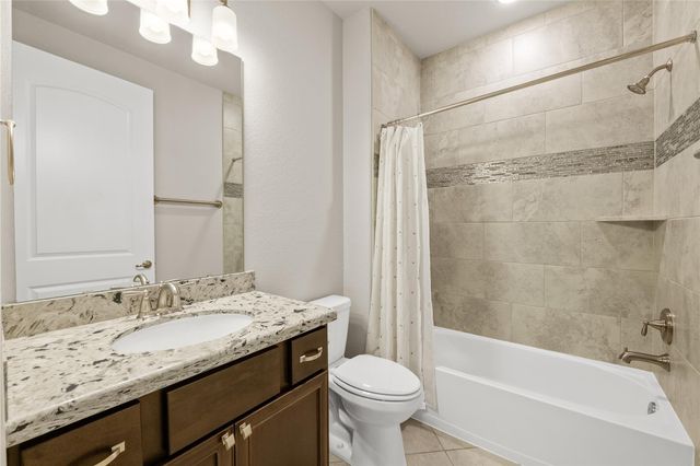 120 Crinium Lily Court, Montgomery, TX 77316