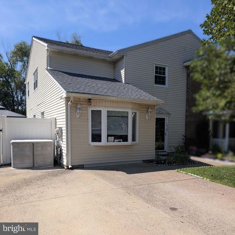 106 WINFIELD CT, Fairless Hills, PA 19030
