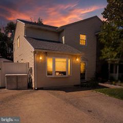 106 WINFIELD CT, Fairless Hills, PA 19030