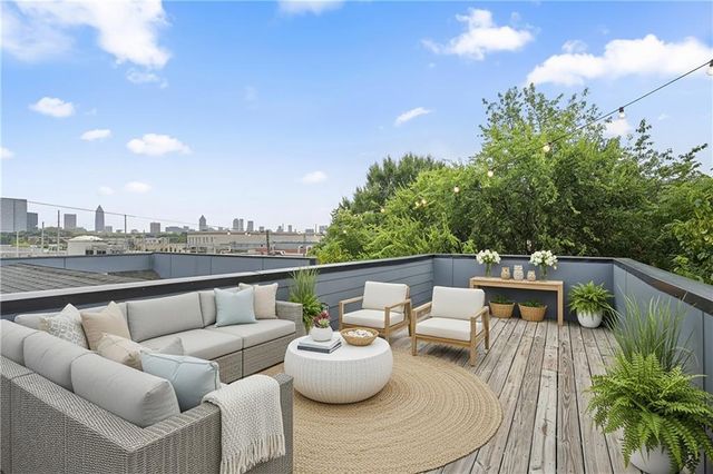 956 Herndon NW Street, Atlanta, GA 30318