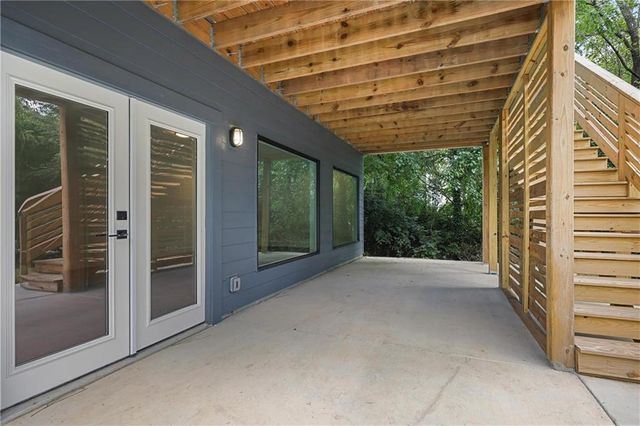 956 Herndon NW Street, Atlanta, GA 30318